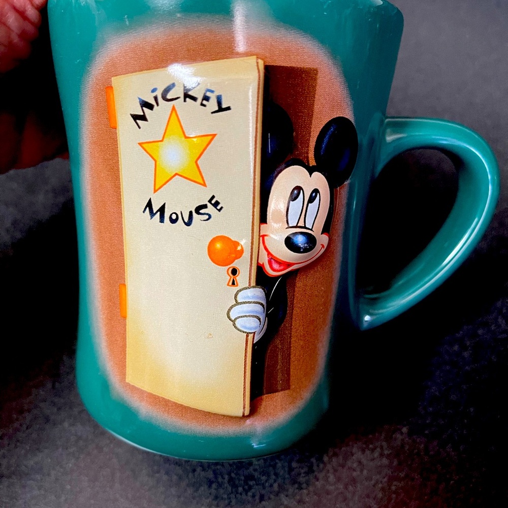Vintage Mickey Mouse Mug, Green, 3-D